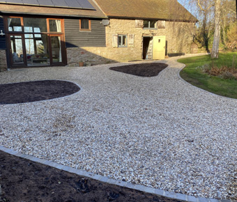 King Landscapes Gloucester Stone and Brickwork photo of house-and-drive