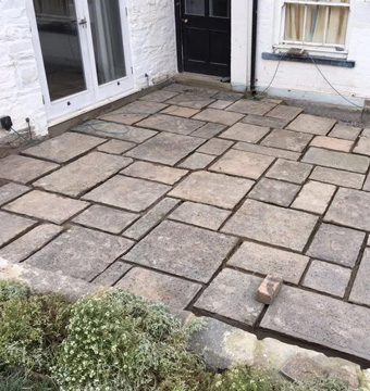 King Landscapes Gloucester Stone and Brickwork photo of irregular stone patio