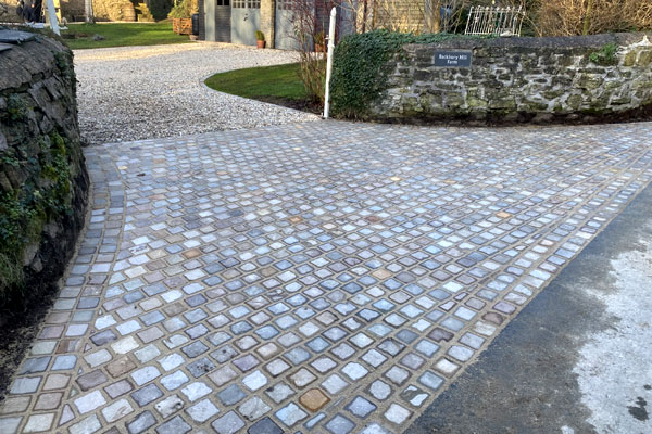 King Landscapes Gloucestershire Homepage Photo of Paving